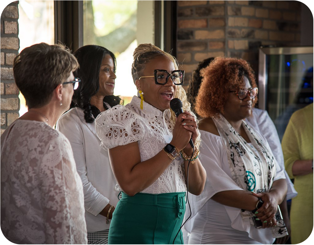 nawbo memphis member speaking to crowd